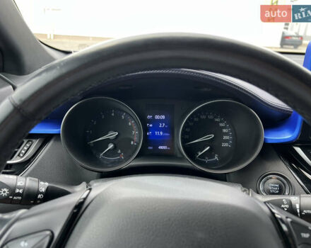 Серый Тойота C-HR, объемом двигателя 1.2 л и пробегом 50 тыс. км за 22000 $, фото 9 на Automoto.ua