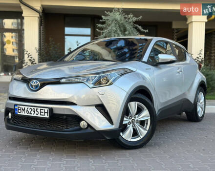 Серый Тойота C-HR, объемом двигателя 1.8 л и пробегом 90 тыс. км за 19999 $, фото 6 на Automoto.ua