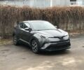 Серый Тойота C-HR, объемом двигателя 2 л и пробегом 30 тыс. км за 20500 $, фото 1 на Automoto.ua