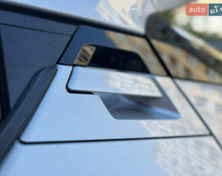 Серый Тойота C-HR, объемом двигателя 1.8 л и пробегом 90 тыс. км за 19700 $, фото 23 на Automoto.ua