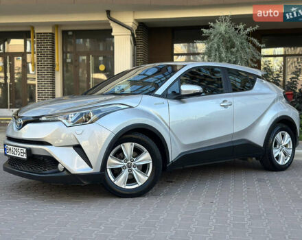 Серый Тойота C-HR, объемом двигателя 1.8 л и пробегом 90 тыс. км за 19999 $, фото 8 на Automoto.ua