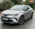Серый Тойота C-HR, объемом двигателя 1.8 л и пробегом 90 тыс. км за 22700 $, фото 1 на Automoto.ua