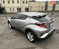 Серый Тойота C-HR, объемом двигателя 1.2 л и пробегом 93 тыс. км за 19950 $, фото 10 на Automoto.ua