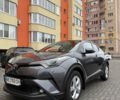 Серый Тойота C-HR, объемом двигателя 1.2 л и пробегом 62 тыс. км за 20500 $, фото 1 на Automoto.ua