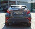 Серый Тойота C-HR, объемом двигателя 1.99 л и пробегом 93 тыс. км за 21300 $, фото 7 на Automoto.ua