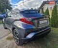 Серый Тойота C-HR, объемом двигателя 2 л и пробегом 117 тыс. км за 15300 $, фото 2 на Automoto.ua