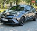 Серый Тойота C-HR, объемом двигателя 2 л и пробегом 62 тыс. км за 19000 $, фото 1 на Automoto.ua