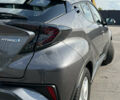 Серый Тойота C-HR, объемом двигателя 1.8 л и пробегом 194 тыс. км за 16999 $, фото 8 на Automoto.ua