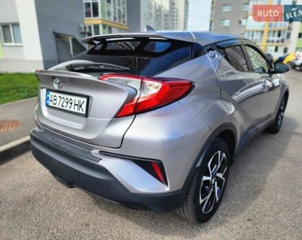 Серый Тойота C-HR, объемом двигателя 1.99 л и пробегом 86 тыс. км за 18600 $, фото 4 на Automoto.ua