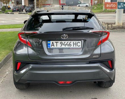 Серый Тойота C-HR, объемом двигателя 1.2 л и пробегом 64 тыс. км за 21450 $, фото 53 на Automoto.ua