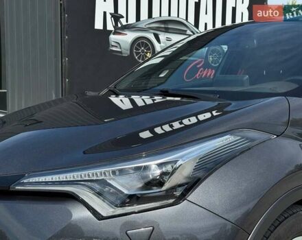Серый Тойота C-HR, объемом двигателя 1.8 л и пробегом 70 тыс. км за 22999 $, фото 13 на Automoto.ua