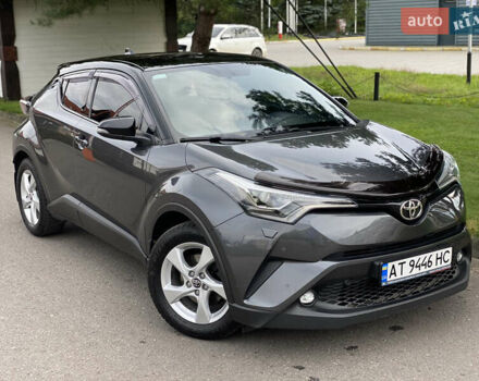 Серый Тойота C-HR, объемом двигателя 1.2 л и пробегом 64 тыс. км за 21450 $, фото 3 на Automoto.ua