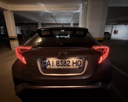 Серый Тойота C-HR, объемом двигателя 1.2 л и пробегом 94 тыс. км за 21000 $, фото 38 на Automoto.ua
