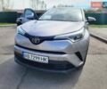 Серый Тойота C-HR, объемом двигателя 1.99 л и пробегом 86 тыс. км за 18600 $, фото 1 на Automoto.ua