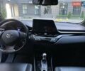 Серый Тойота C-HR, объемом двигателя 1.99 л и пробегом 171 тыс. км за 19000 $, фото 4 на Automoto.ua