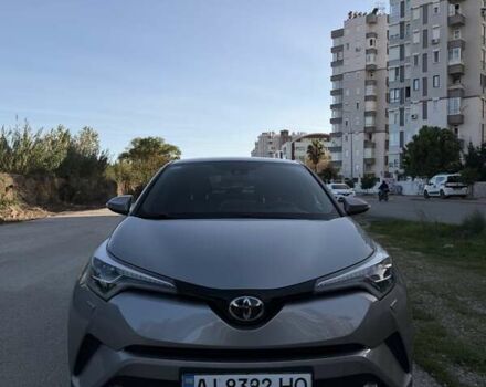 Серый Тойота C-HR, объемом двигателя 1.2 л и пробегом 94 тыс. км за 21000 $, фото 3 на Automoto.ua