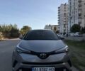 Серый Тойота C-HR, объемом двигателя 1.2 л и пробегом 94 тыс. км за 21000 $, фото 3 на Automoto.ua