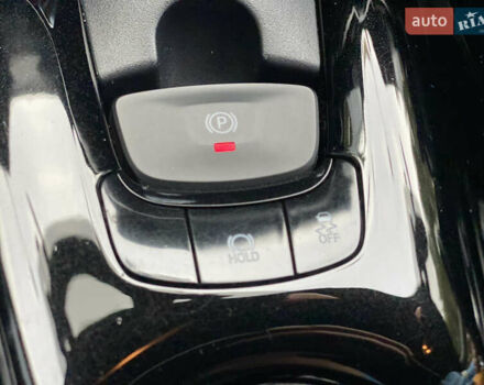 Серый Тойота C-HR, объемом двигателя 1.2 л и пробегом 64 тыс. км за 21450 $, фото 36 на Automoto.ua