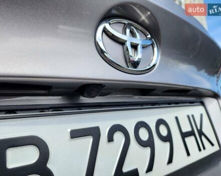 Серый Тойота C-HR, объемом двигателя 1.99 л и пробегом 86 тыс. км за 18600 $, фото 13 на Automoto.ua
