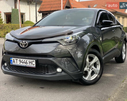 Серый Тойота C-HR, объемом двигателя 1.2 л и пробегом 64 тыс. км за 21450 $, фото 6 на Automoto.ua