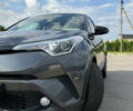 Серый Тойота C-HR, объемом двигателя 1.8 л и пробегом 194 тыс. км за 17800 $, фото 4 на Automoto.ua