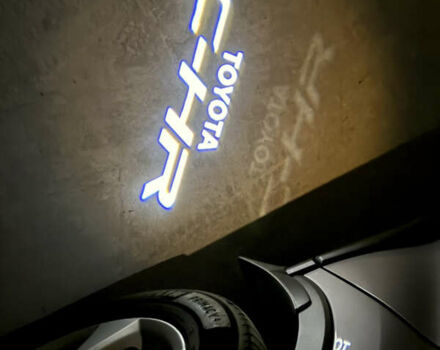 Сірий Тойота C-HR, об'ємом двигуна 1.99 л та пробігом 95 тис. км за 24400 $, фото 12 на Automoto.ua