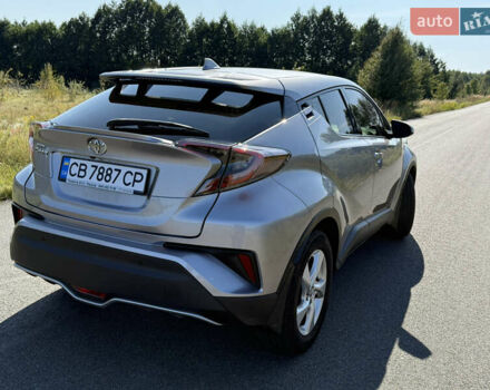 Сірий Тойота C-HR, об'ємом двигуна 1.99 л та пробігом 95 тис. км за 24400 $, фото 6 на Automoto.ua