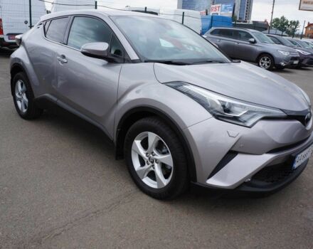 Серый Тойота C-HR, объемом двигателя 0.12 л и пробегом 75 тыс. км за 19700 $, фото 6 на Automoto.ua