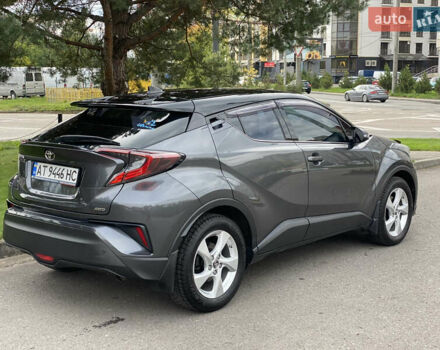 Серый Тойота C-HR, объемом двигателя 1.2 л и пробегом 64 тыс. км за 21450 $, фото 51 на Automoto.ua