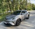 Сірий Тойота C-HR, об'ємом двигуна 2 л та пробігом 40 тис. км за 21500 $, фото 3 на Automoto.ua