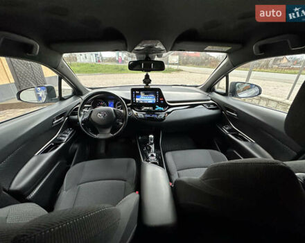 Сірий Тойота C-HR, об'ємом двигуна 1.2 л та пробігом 102 тис. км за 20800 $, фото 20 на Automoto.ua