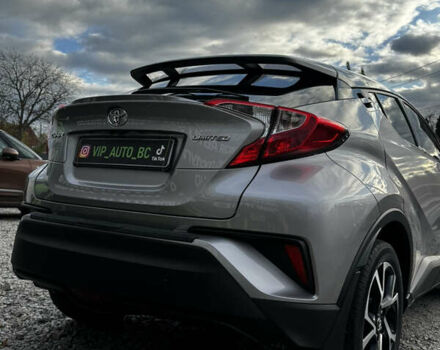 Сірий Тойота C-HR, об'ємом двигуна 1.99 л та пробігом 53 тис. км за 21000 $, фото 4 на Automoto.ua