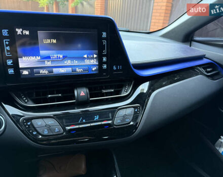 Сірий Тойота C-HR, об'ємом двигуна 1.99 л та пробігом 50 тис. км за 23000 $, фото 9 на Automoto.ua