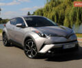 Серый Тойота C-HR, объемом двигателя 2 л и пробегом 53 тыс. км за 23500 $, фото 1 на Automoto.ua