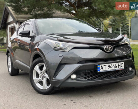 Серый Тойота C-HR, объемом двигателя 1.2 л и пробегом 64 тыс. км за 21450 $, фото 1 на Automoto.ua
