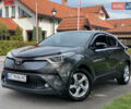 Серый Тойота C-HR, объемом двигателя 1.2 л и пробегом 64 тыс. км за 21450 $, фото 24 на Automoto.ua