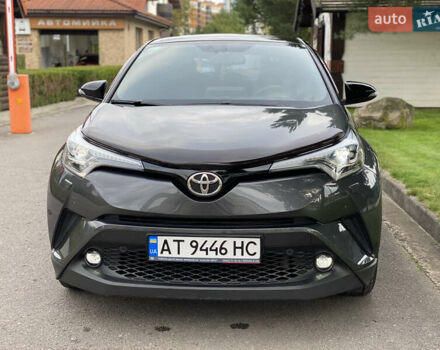 Серый Тойота C-HR, объемом двигателя 1.2 л и пробегом 64 тыс. км за 21450 $, фото 63 на Automoto.ua