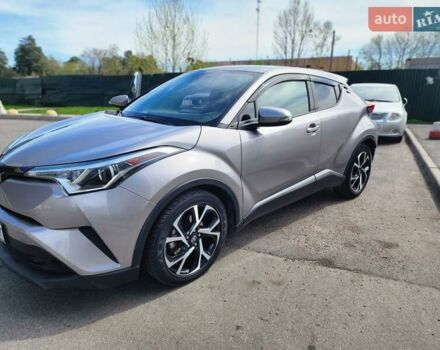 Серый Тойота C-HR, объемом двигателя 1.99 л и пробегом 86 тыс. км за 18600 $, фото 1 на Automoto.ua