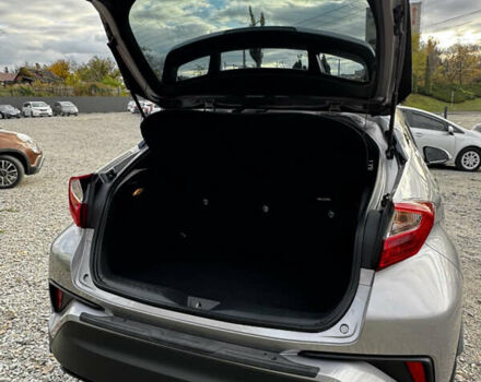 Сірий Тойота C-HR, об'ємом двигуна 1.99 л та пробігом 53 тис. км за 21000 $, фото 7 на Automoto.ua