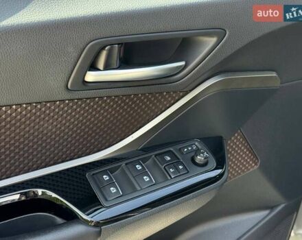 Серый Тойота C-HR, объемом двигателя 1.8 л и пробегом 70 тыс. км за 22999 $, фото 18 на Automoto.ua