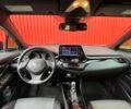 Серый Тойота C-HR, объемом двигателя 0 л и пробегом 49 тыс. км за 19500 $, фото 12 на Automoto.ua