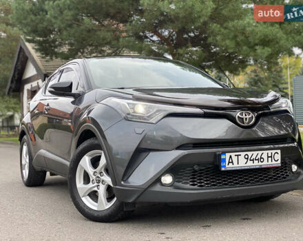Серый Тойота C-HR, объемом двигателя 1.2 л и пробегом 64 тыс. км за 21450 $, фото 2 на Automoto.ua