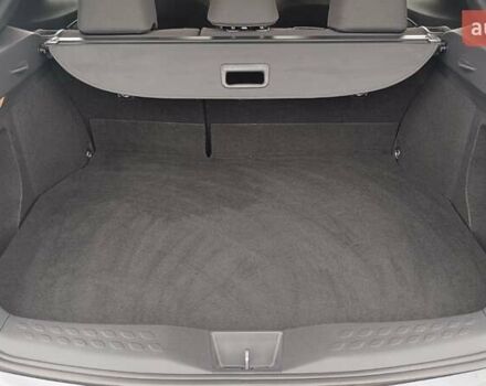 Серый Тойота C-HR, объемом двигателя 1.99 л и пробегом 150 тыс. км за 16385 $, фото 9 на Automoto.ua