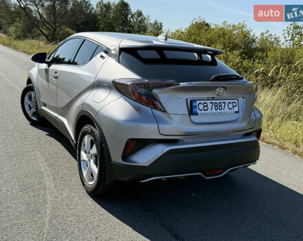 Сірий Тойота C-HR, об'ємом двигуна 1.99 л та пробігом 95 тис. км за 24400 $, фото 5 на Automoto.ua
