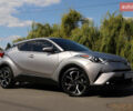 Серый Тойота C-HR, объемом двигателя 2 л и пробегом 53 тыс. км за 22700 $, фото 2 на Automoto.ua
