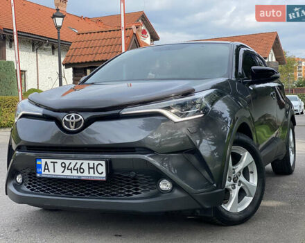 Серый Тойота C-HR, объемом двигателя 1.2 л и пробегом 64 тыс. км за 21450 $, фото 23 на Automoto.ua