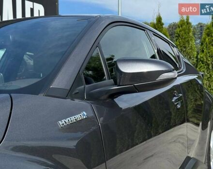 Серый Тойота C-HR, объемом двигателя 1.8 л и пробегом 70 тыс. км за 22999 $, фото 14 на Automoto.ua