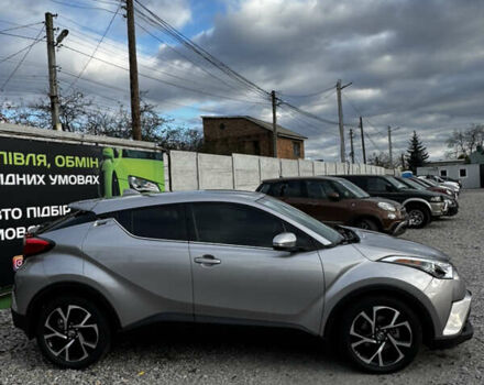 Сірий Тойота C-HR, об'ємом двигуна 1.99 л та пробігом 53 тис. км за 21000 $, фото 2 на Automoto.ua