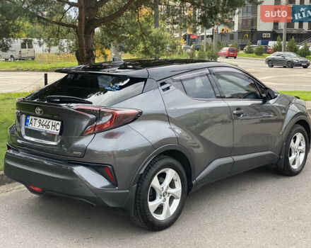Серый Тойота C-HR, объемом двигателя 1.2 л и пробегом 64 тыс. км за 21450 $, фото 13 на Automoto.ua