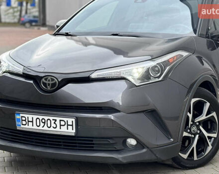 Серый Тойота C-HR, объемом двигателя 1.99 л и пробегом 136 тыс. км за 19300 $, фото 12 на Automoto.ua